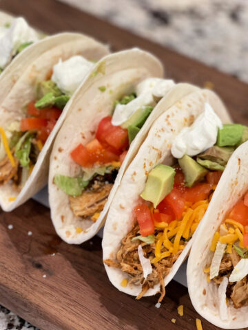 taco and ranch seasoned chicken served in tortillas with toppings of your choosing