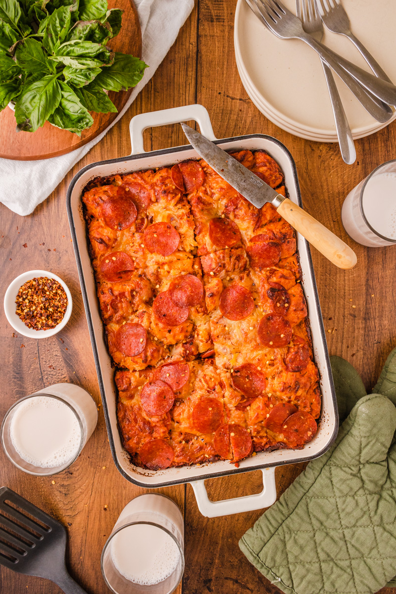 Cheddar Bay Biscuit Pizza - What's Mom Cookin