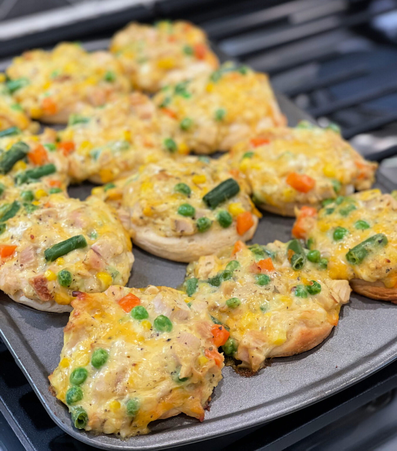 Chicken Pot Pie Muffins The Cookin Chicks