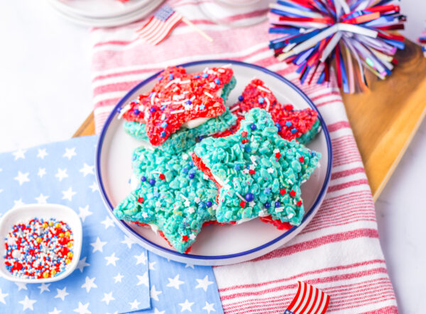 Fourth of July Rice Krispie Treats - The Cookin Chicks