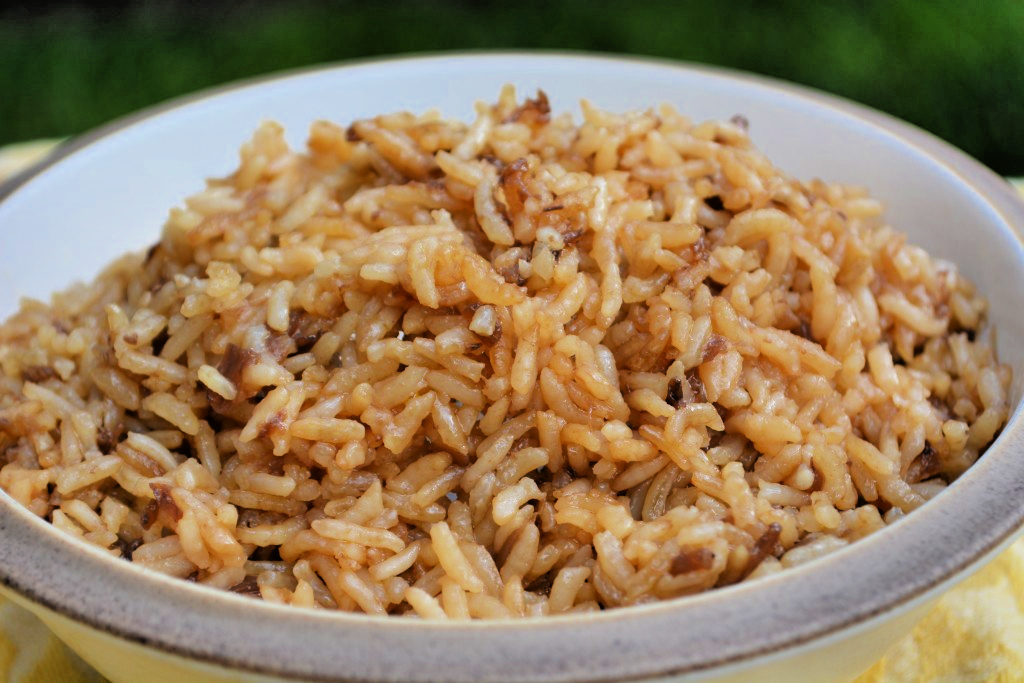 a bowl of french onion rice ready to serve.