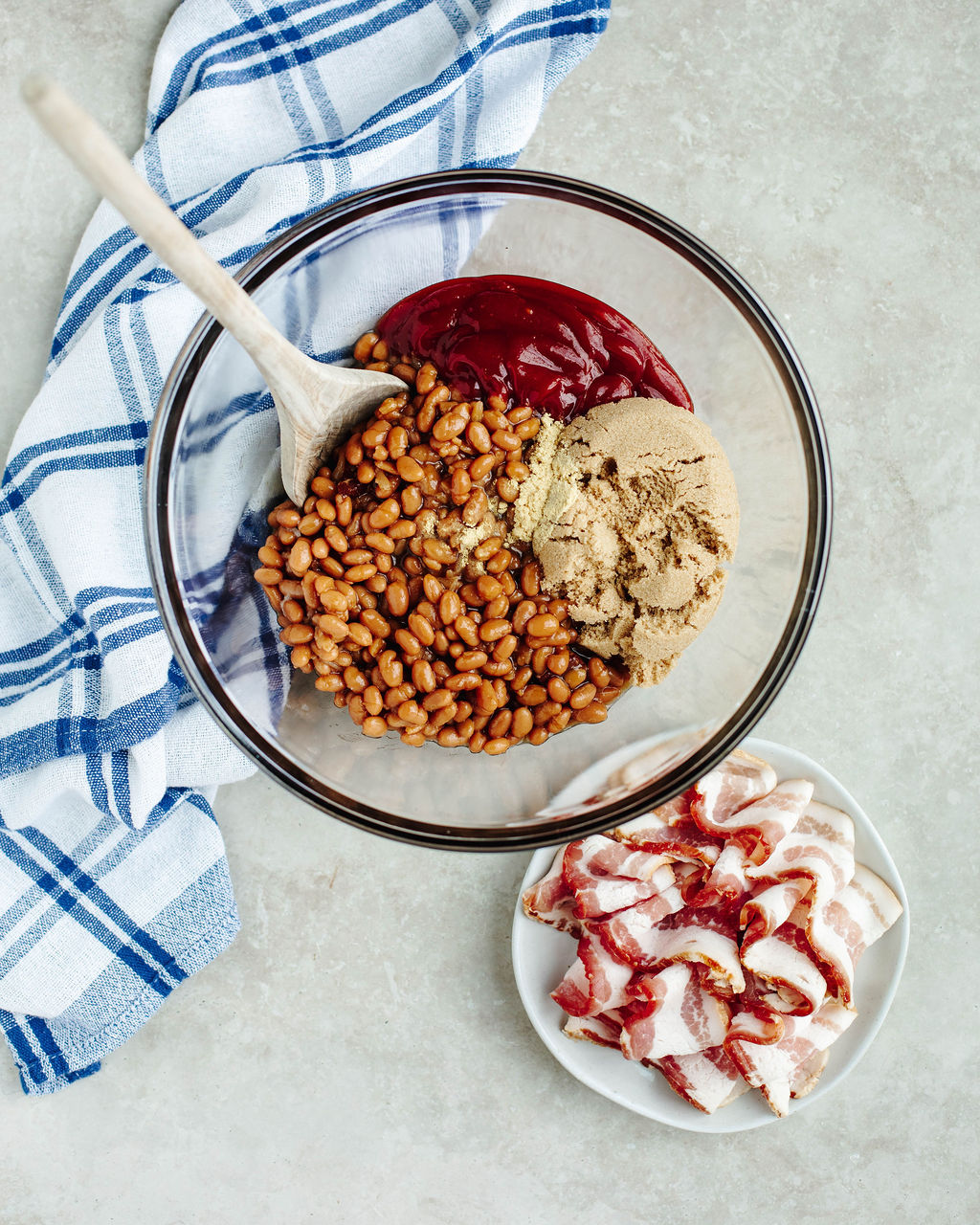 all the ingredients needed to make barbecue baked beans.