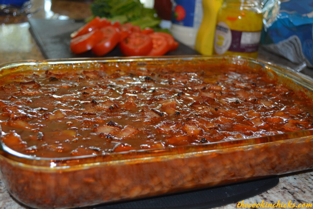 easy baked beans made using only a few ingredients
