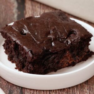 a chocolate peanut butter dump cake baked and ready to enjoy