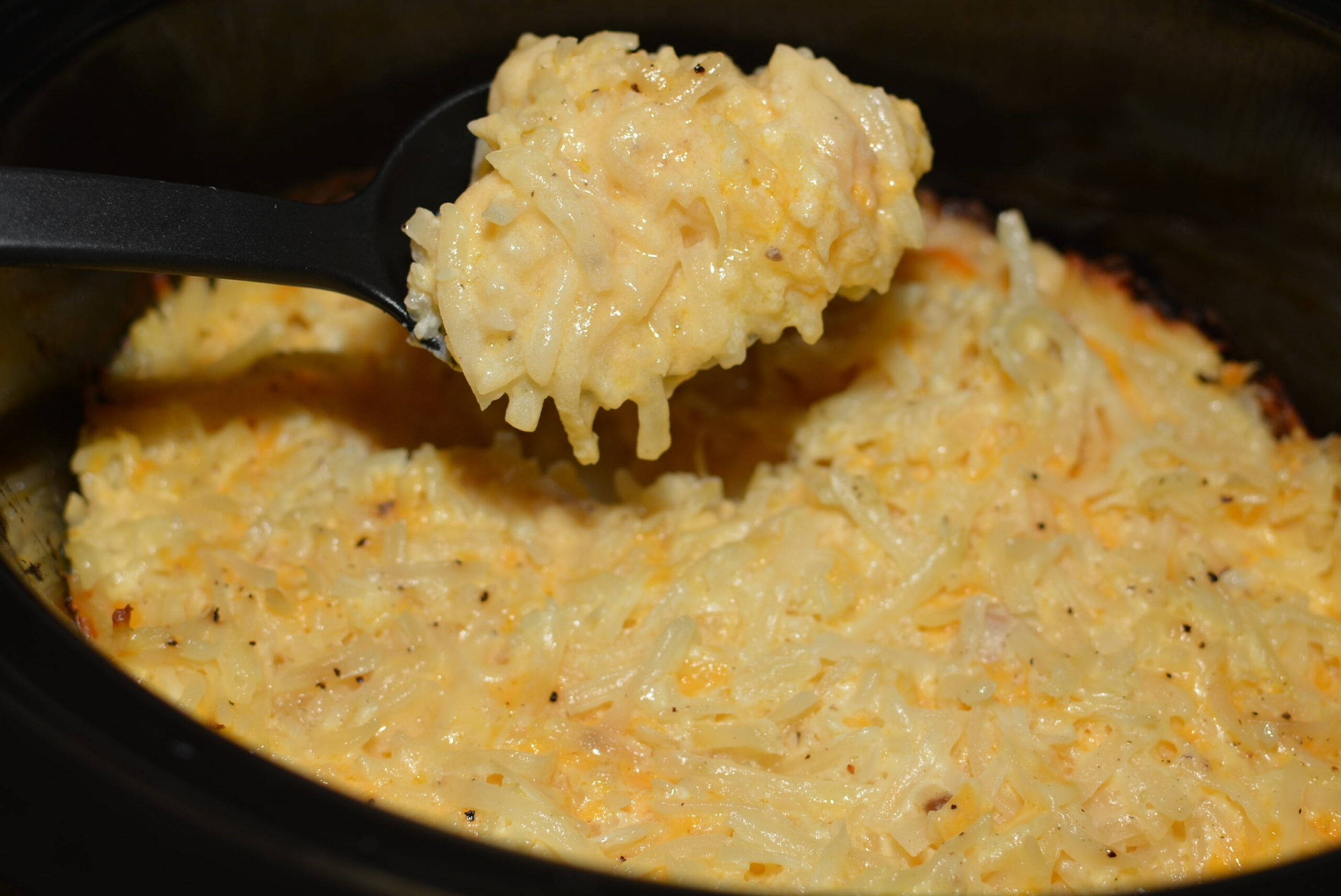 Slow Cooker Cheesy Hash Brown Casserole The Cookin Chicks