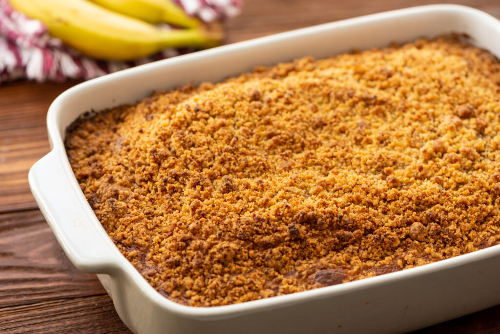moist, flavorful banana cake with a tasty crumb topping