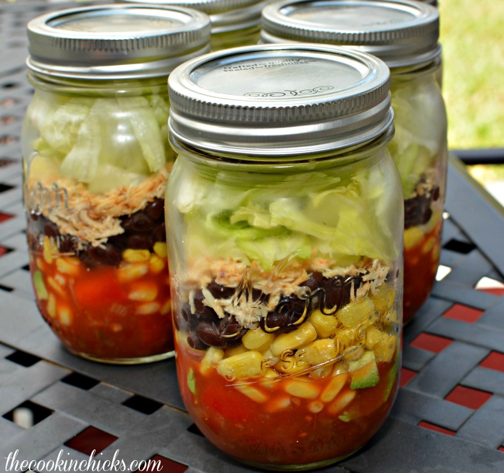 fiesta mason jar salad made using fresh ingredients