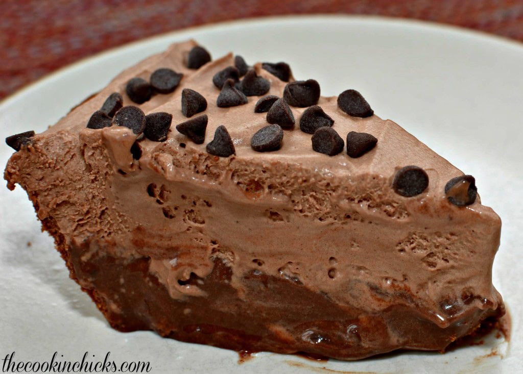 Frozen Chocolate Mudslide Pie The Cookin Chicks