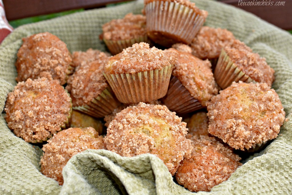 fluffy bite sized banana muffins with a cinnamon topping