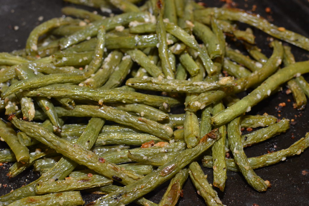 tender green beans oven roasted with garlic and parmesan