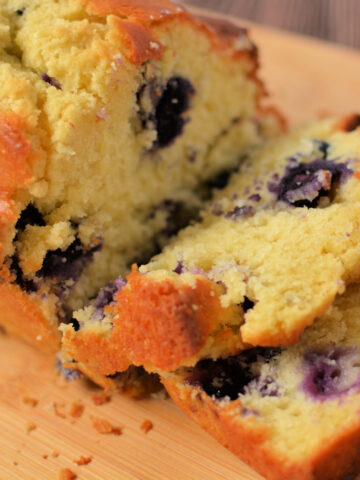 sliced blueberry muffin bread