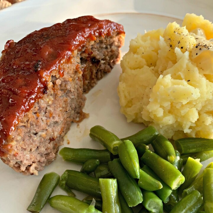 Mom's Classic Meatloaf - The Cookin Chicks