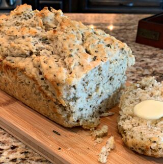 Mom's Tasty Herbed Beer Bread - The Cookin Chicks