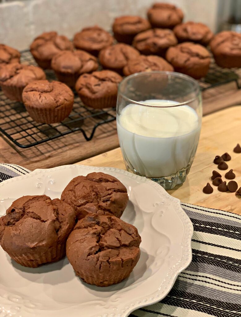 fluffy chocolate peanut butter muffins 