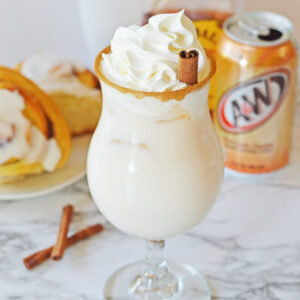 a cinnamon roll drink made with only 3 ingredients.