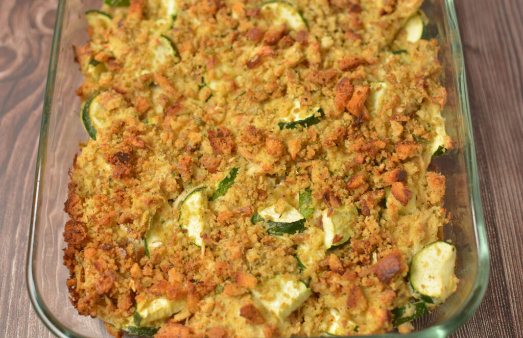 stuffing topped chicken casserole with zucchini
