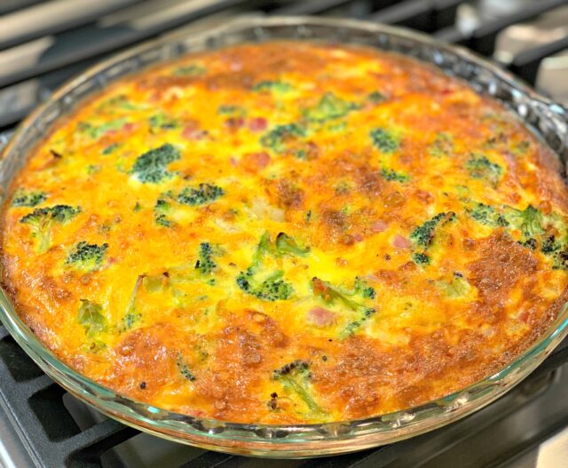 Ham, Cheese, and Broccoli Crustless Quiche - The Cookin Chicks