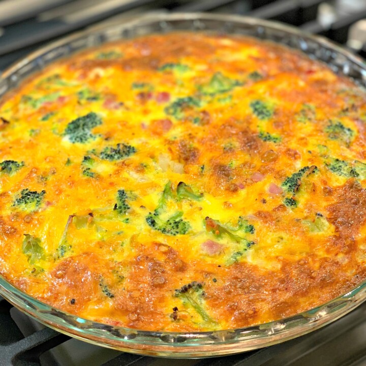 Ham, Cheese, And Broccoli Crustless Quiche - The Cookin Chicks