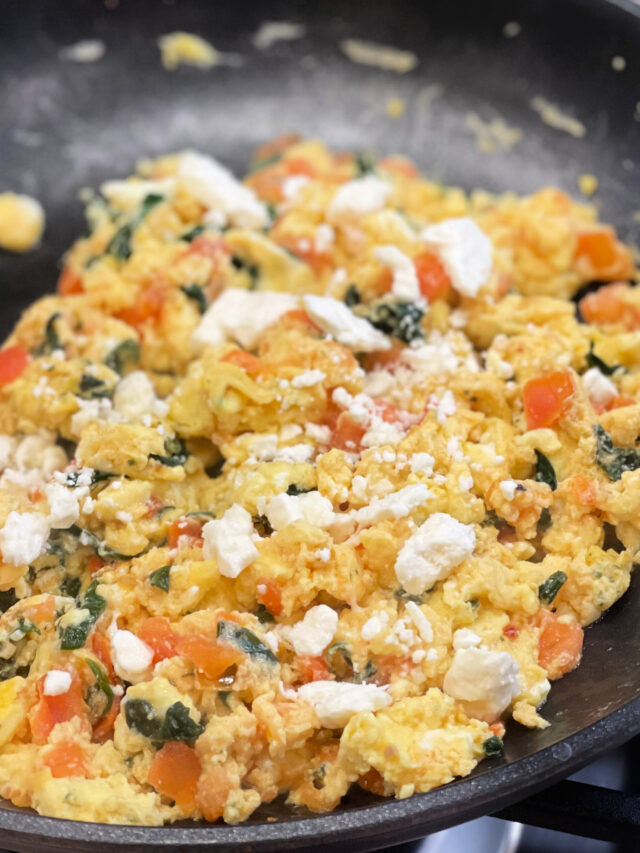 BREAKFAST EGG SCRAMBLE - The Cookin Chicks