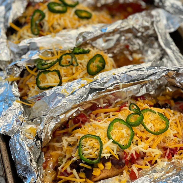 Fiesta Chicken Foil Packets - The Cookin Chicks