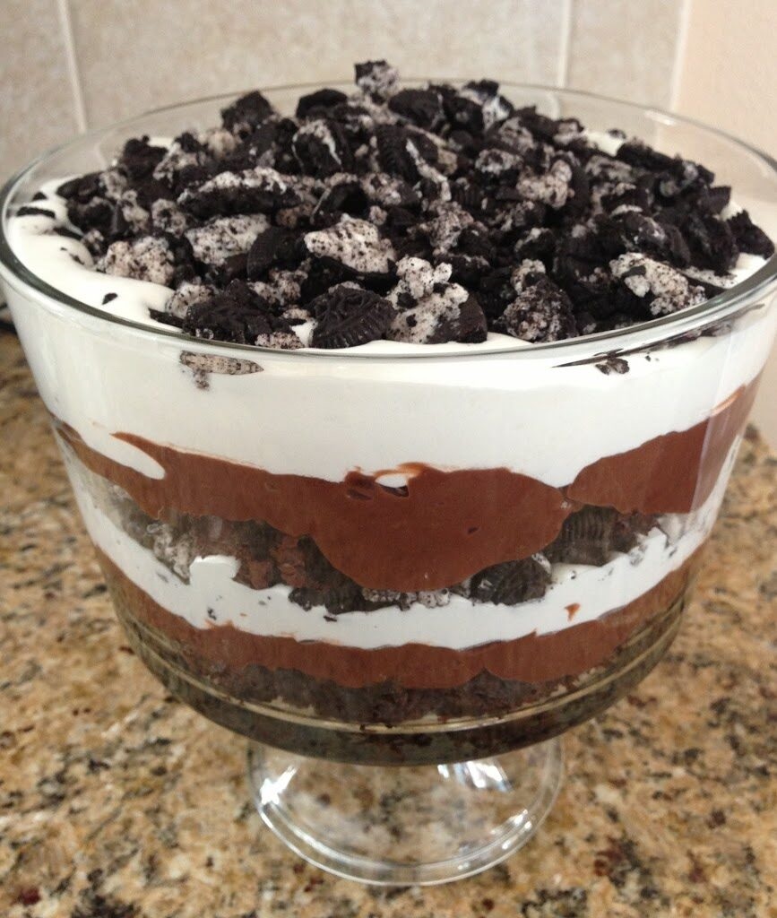 Brownie Trifle {With Fresh Berries!} - Chelsea's Messy Apron