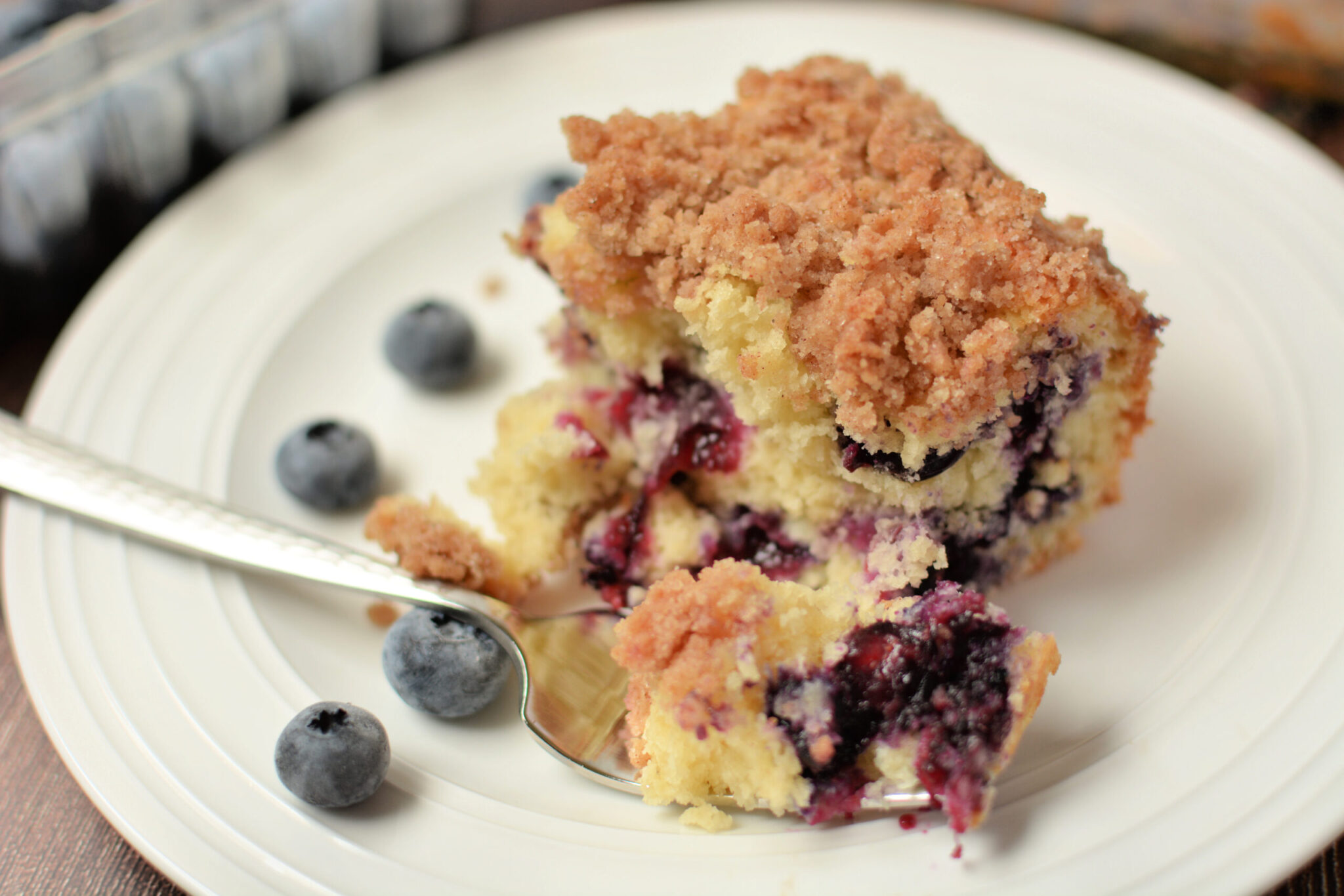 Blueberry Brunch Cake - The Cookin Chicks