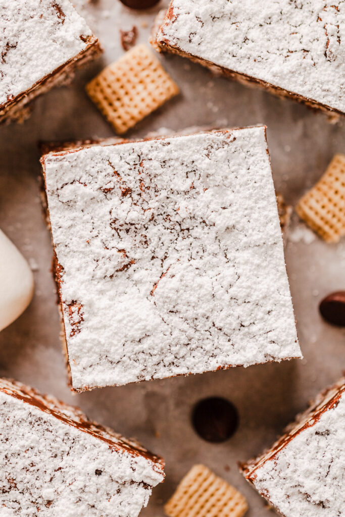 powdered sugar on top of  a muddy buddy bar.