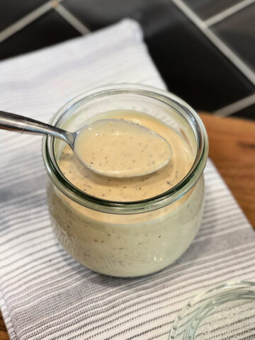 tangy mayonnaise based bbq sauce