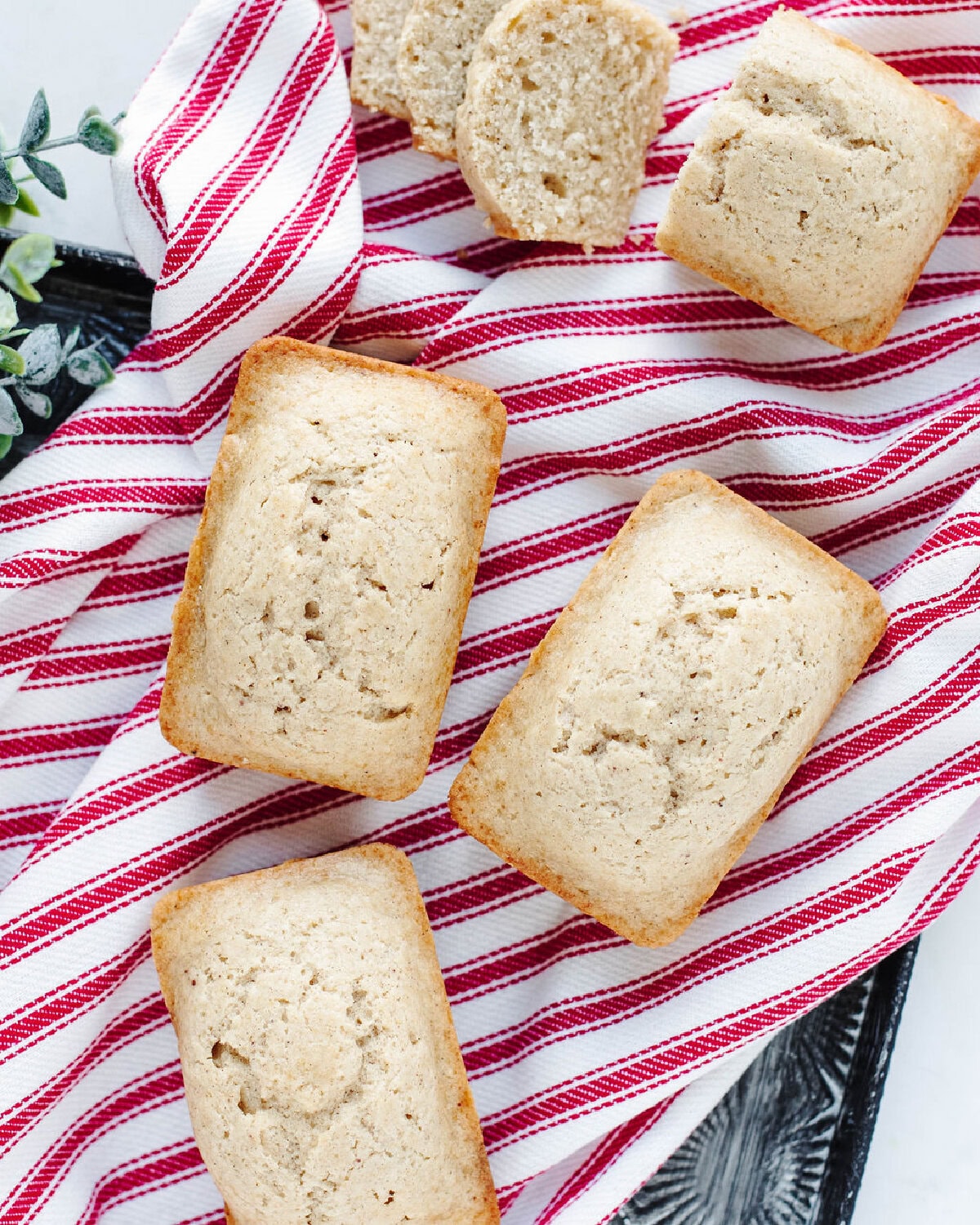 mini loaves of Christmas eggnog bread ready to serve.