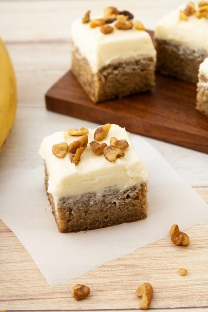cut pieces of banana bars ready to serve.