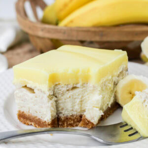 a refreshing banana dessert served on a white dessert plate.