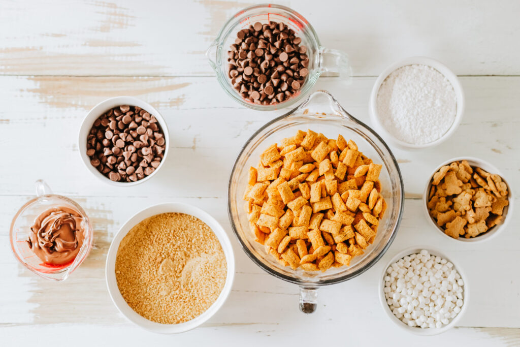 all the ingredients needed to make S'mores Muddy Buddies.