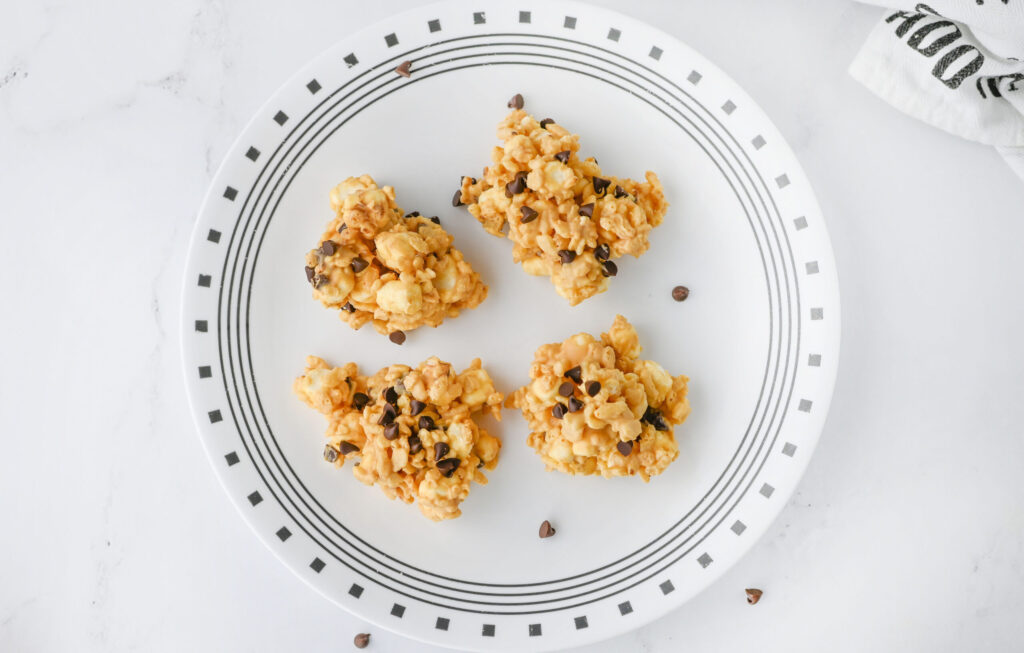 Uma sobremesa sem bolos feita com apenas alguns ingredientes.