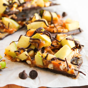 slices of no-bake apple caramel bark ready to serve.