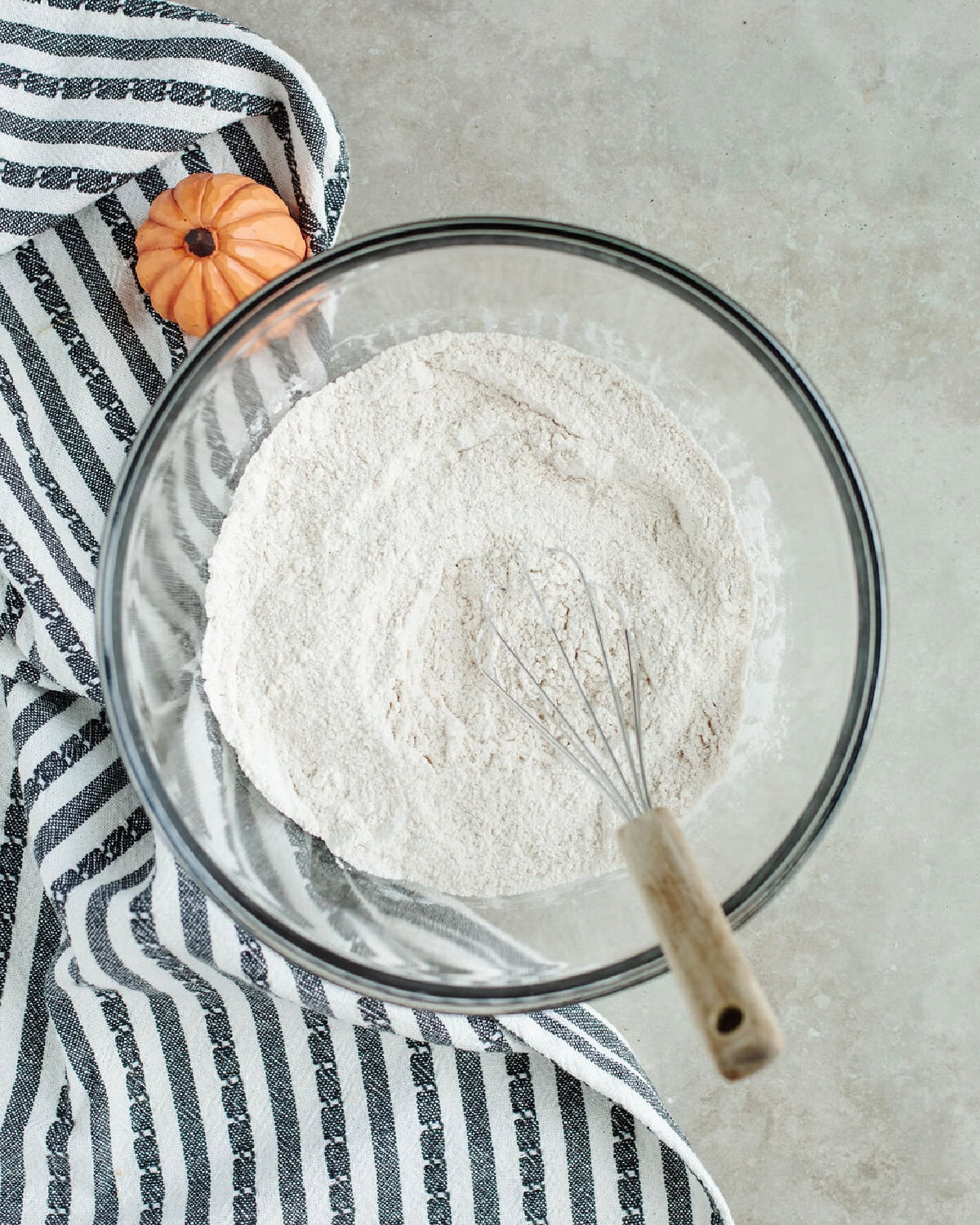 dry ingredients whisked together in a glass mixing bowl.