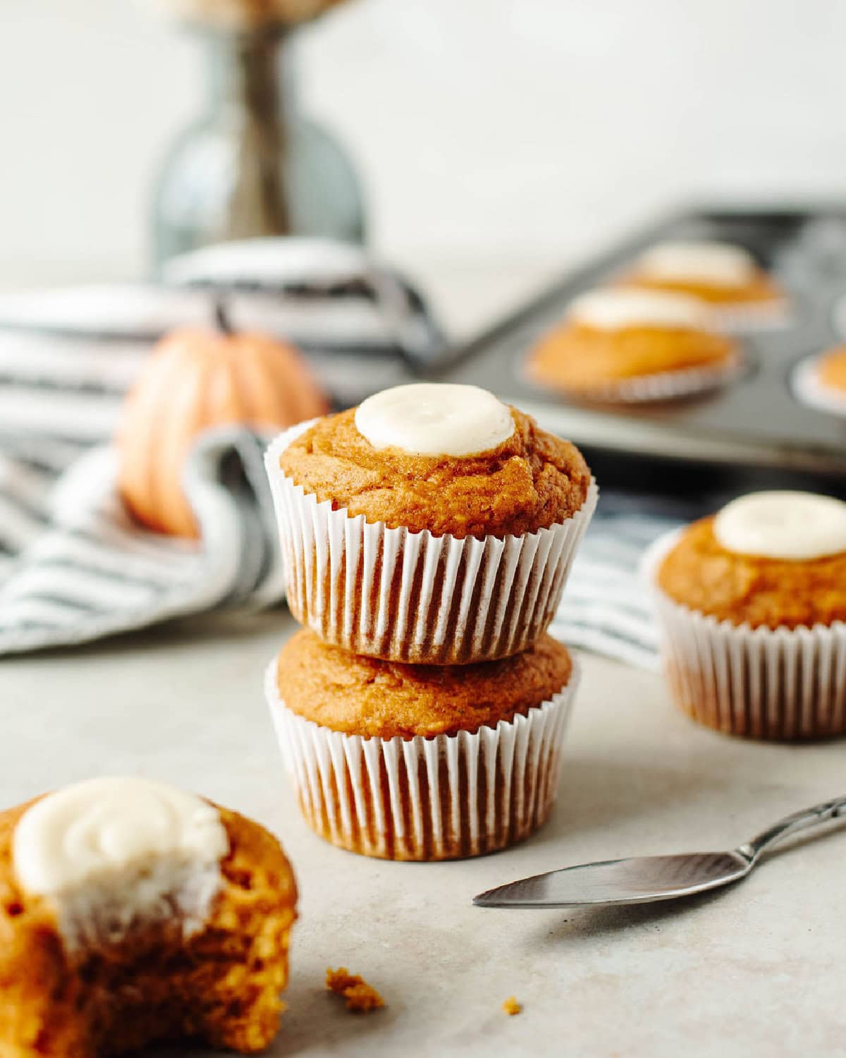 Copycat Starbucks Pumpkin Cream Cheese Muffins