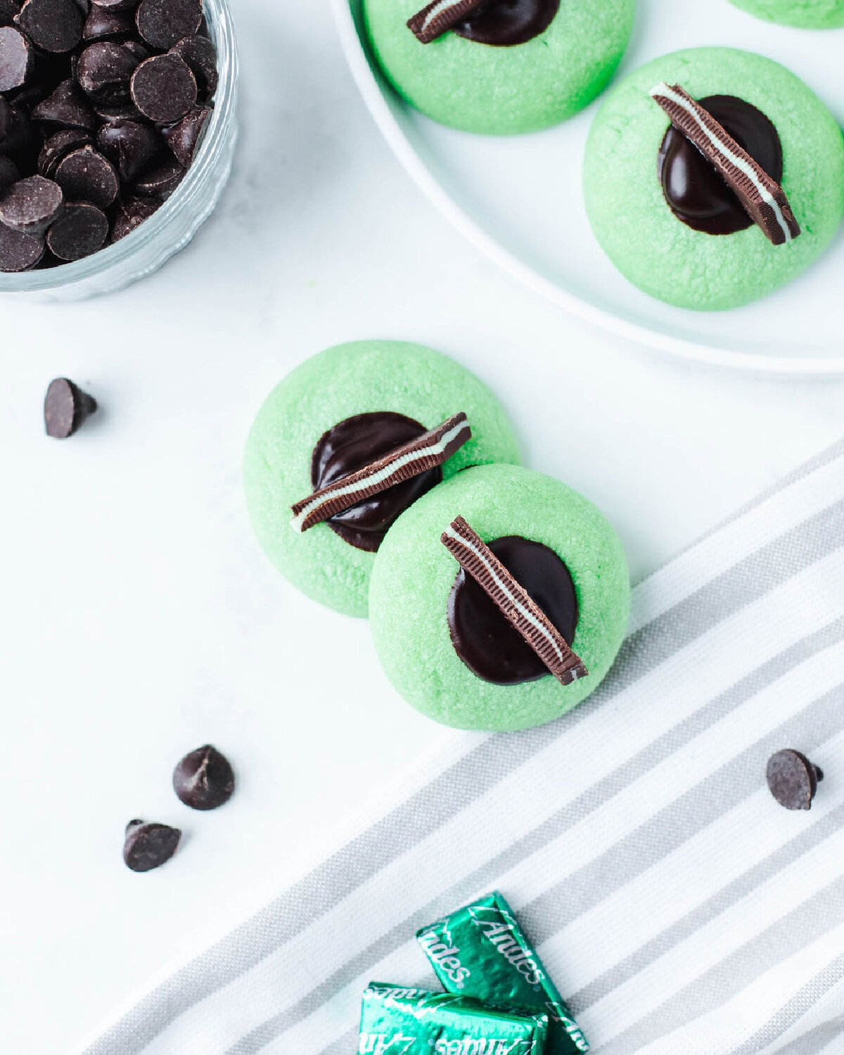 Chocolate Mint Thumbprint Cookies - The Cookin Chicks