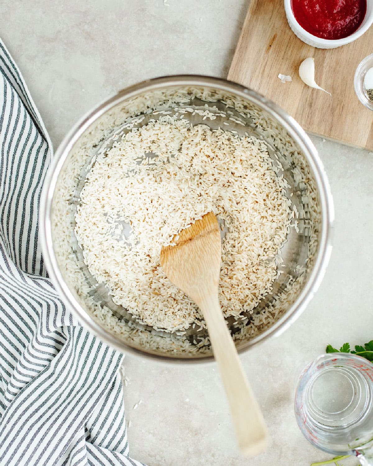 Browning rice with some oil in a instant pot liner.